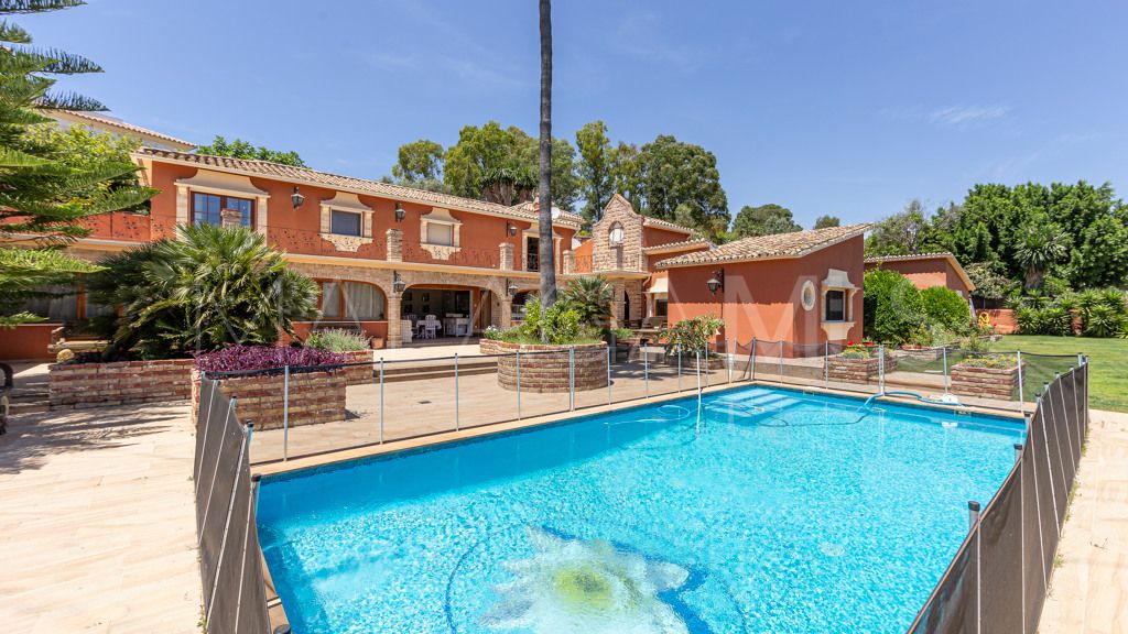 Chalet for sale in La Quinta with 5 bedrooms