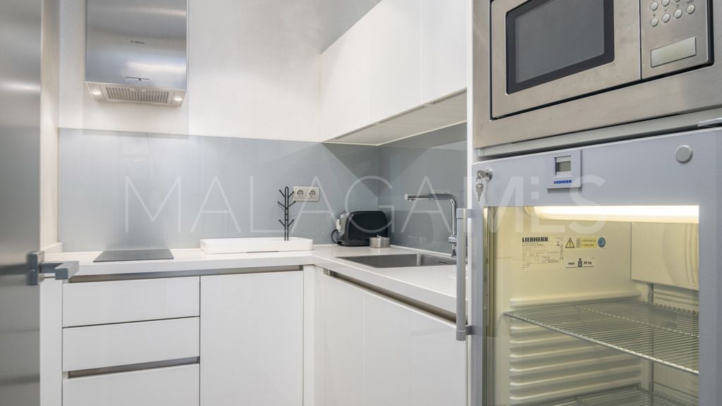 For sale commercial premises in Marbella - Puerto Banus