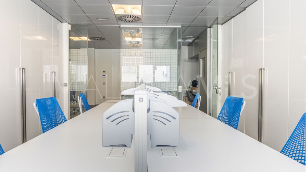 For sale commercial premises in Marbella - Puerto Banus