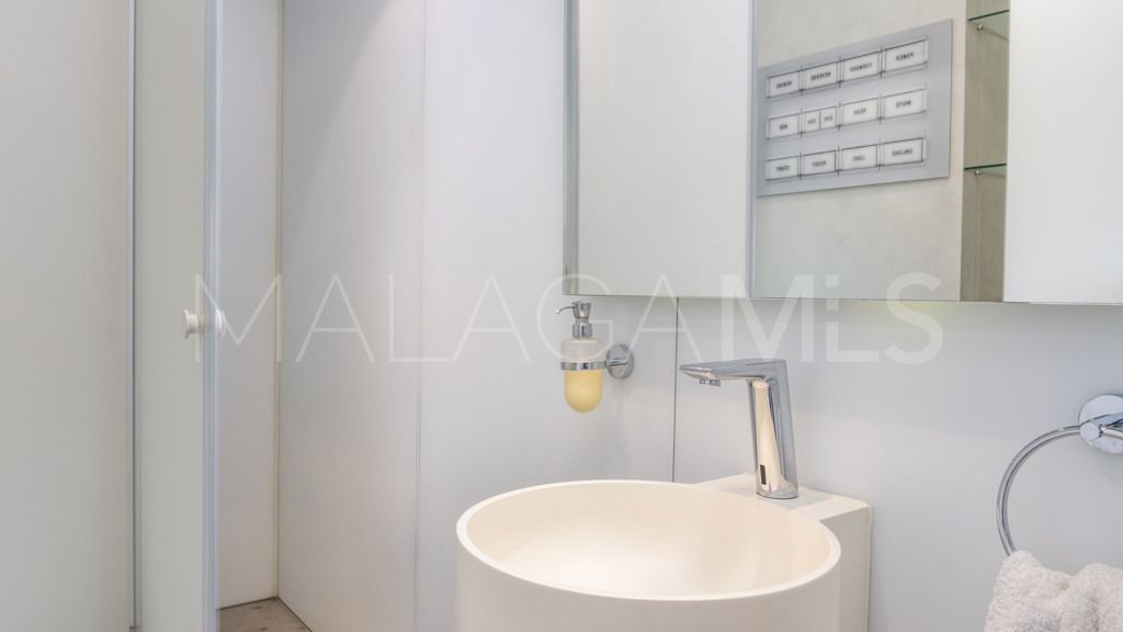 For sale commercial premises in Marbella - Puerto Banus