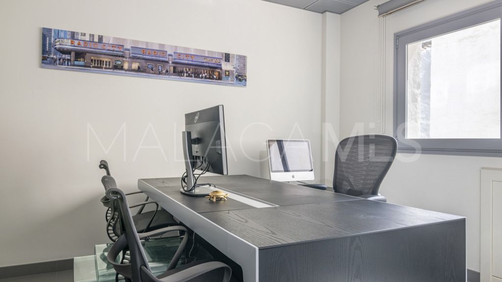 For sale commercial premises in Marbella - Puerto Banus