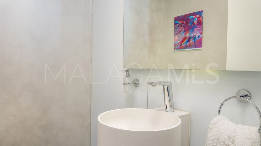 For sale commercial premises in Marbella - Puerto Banus