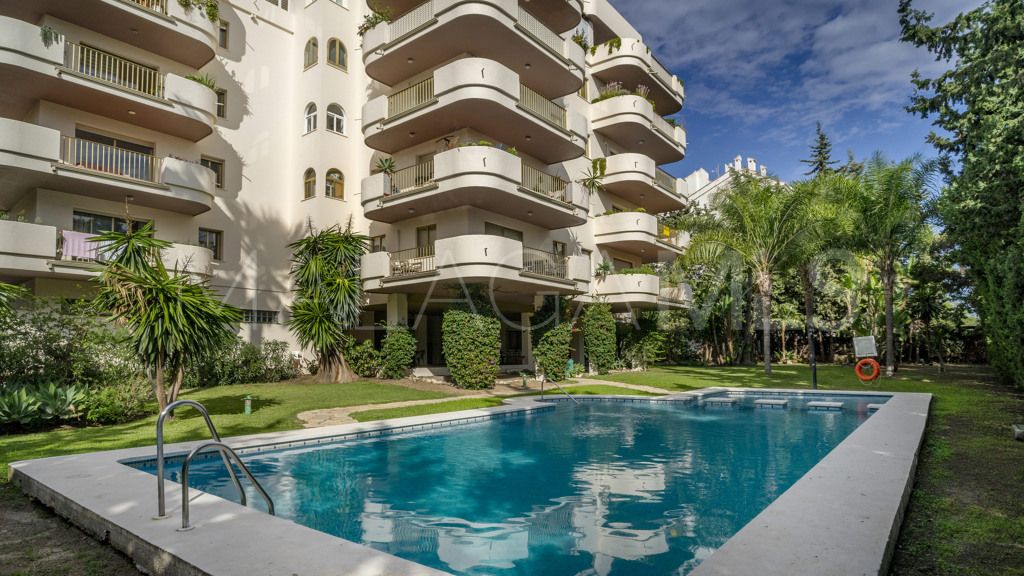 Lägenhet for sale in Nueva Andalucia