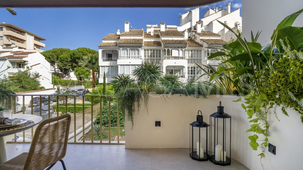 Lägenhet for sale in Nueva Andalucia