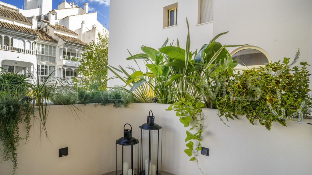 Lägenhet for sale in Nueva Andalucia