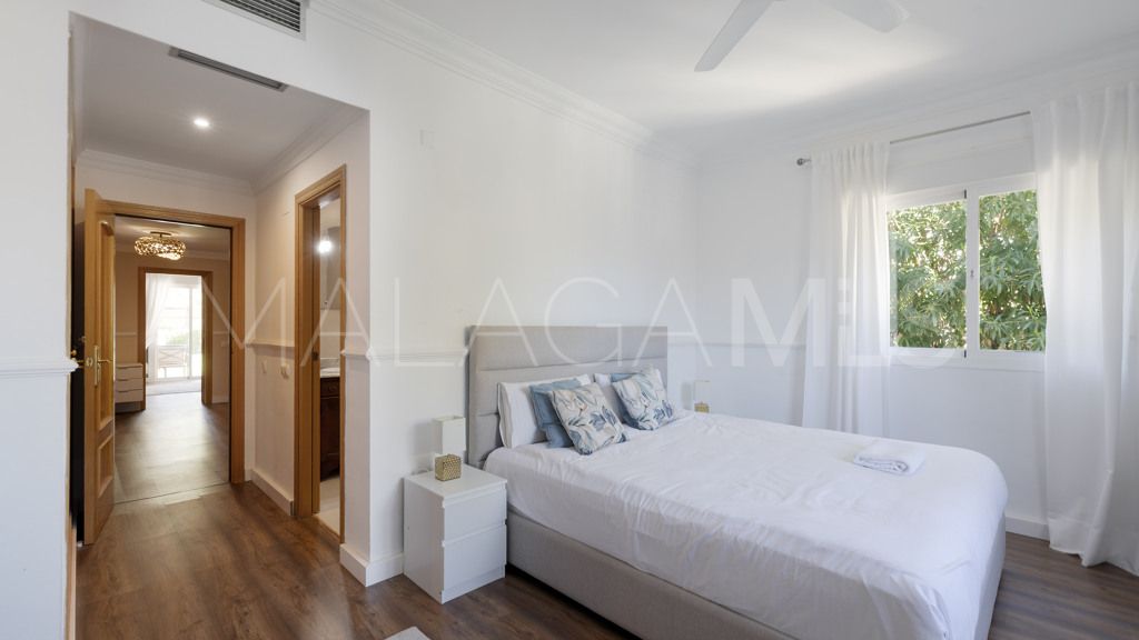 Chalet for sale in Guadalmina Alta