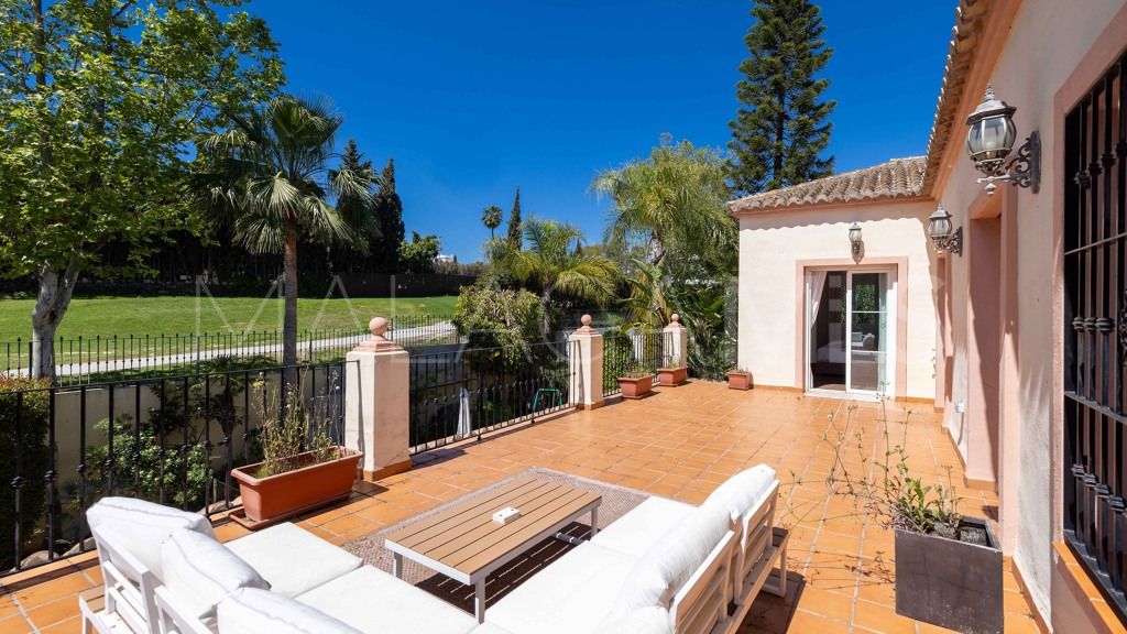 Chalet for sale in Guadalmina Alta