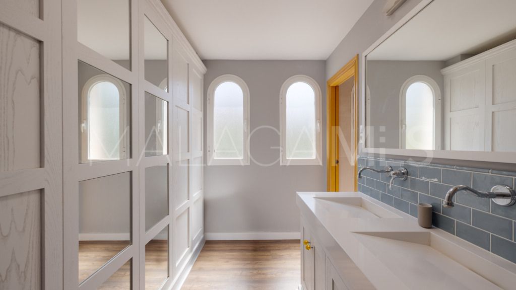 Chalet for sale in Guadalmina Alta