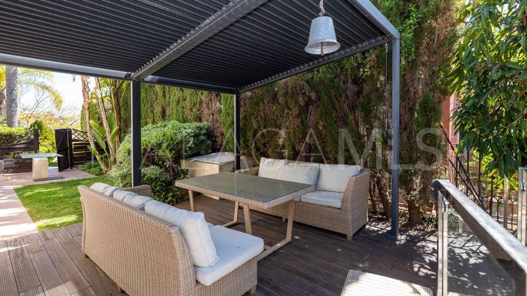 Chalet for sale in Guadalmina Alta