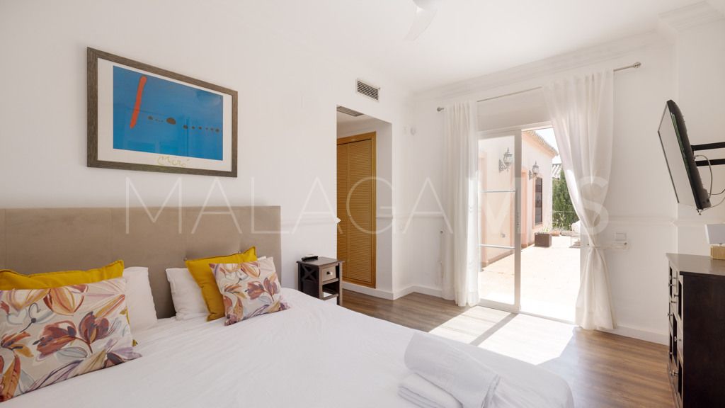 Chalet for sale in Guadalmina Alta