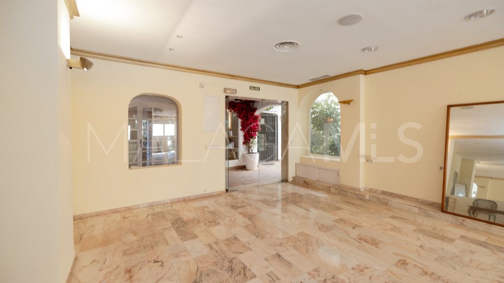 Kommersiella lokaler for sale in Marbella - Puerto Banus