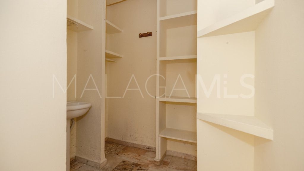 Kommersiella lokaler for sale in Marbella - Puerto Banus