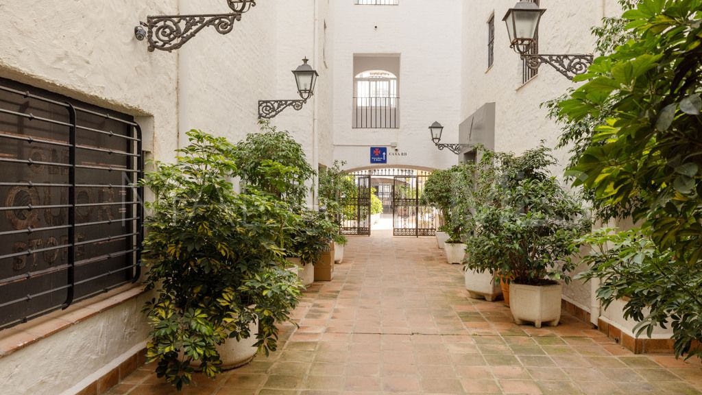 Kommersiella lokaler for sale in Marbella - Puerto Banus