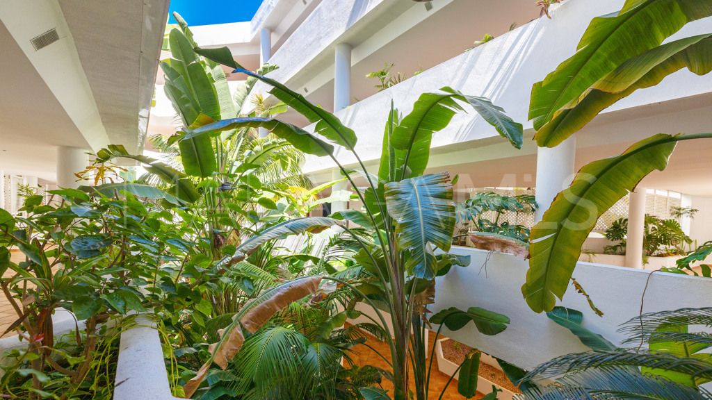 Se vende apartamento in Marbella - Puerto Banus with 4 bedrooms