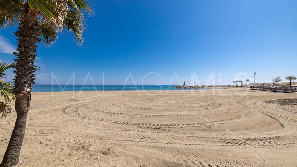 Se vende apartamento in Marbella - Puerto Banus with 4 bedrooms