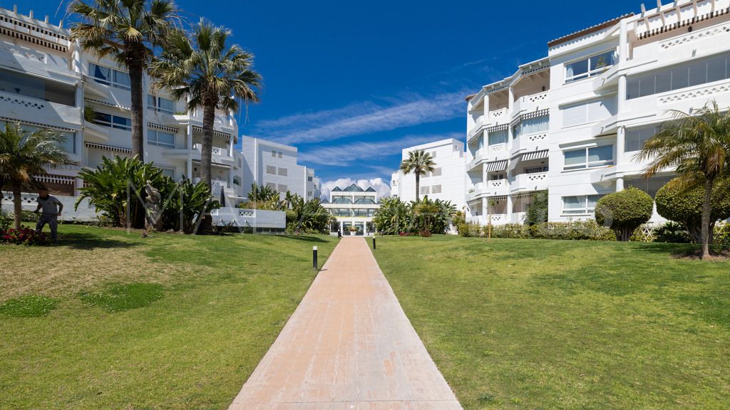 Se vende apartamento in Marbella - Puerto Banus with 4 bedrooms
