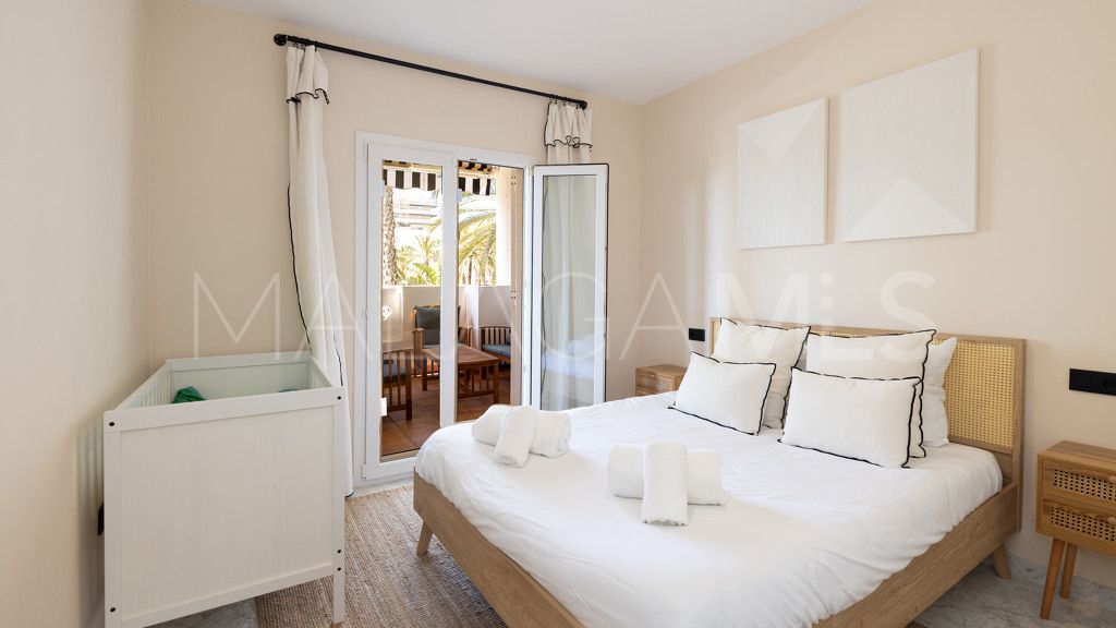 Se vende apartamento in Marbella - Puerto Banus with 4 bedrooms