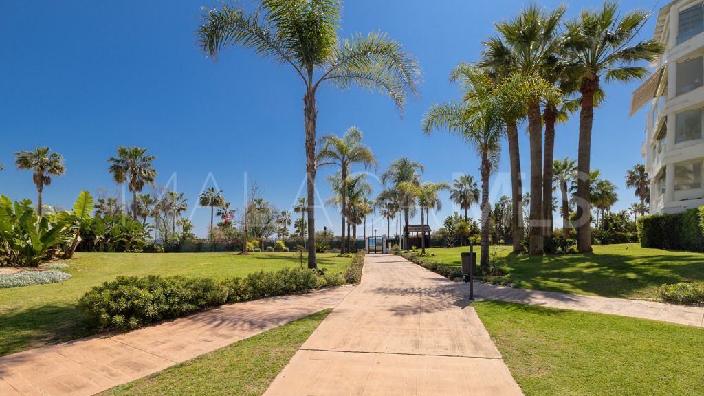 Se vende apartamento in Marbella - Puerto Banus with 4 bedrooms