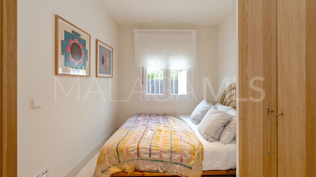 Buy chalet in Guadalmina Alta with 4 bedrooms