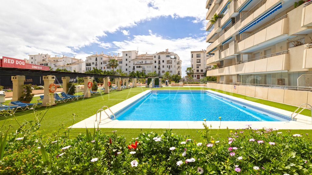 Buy apartment in Marbella - Puerto Banus with 2 bedrooms