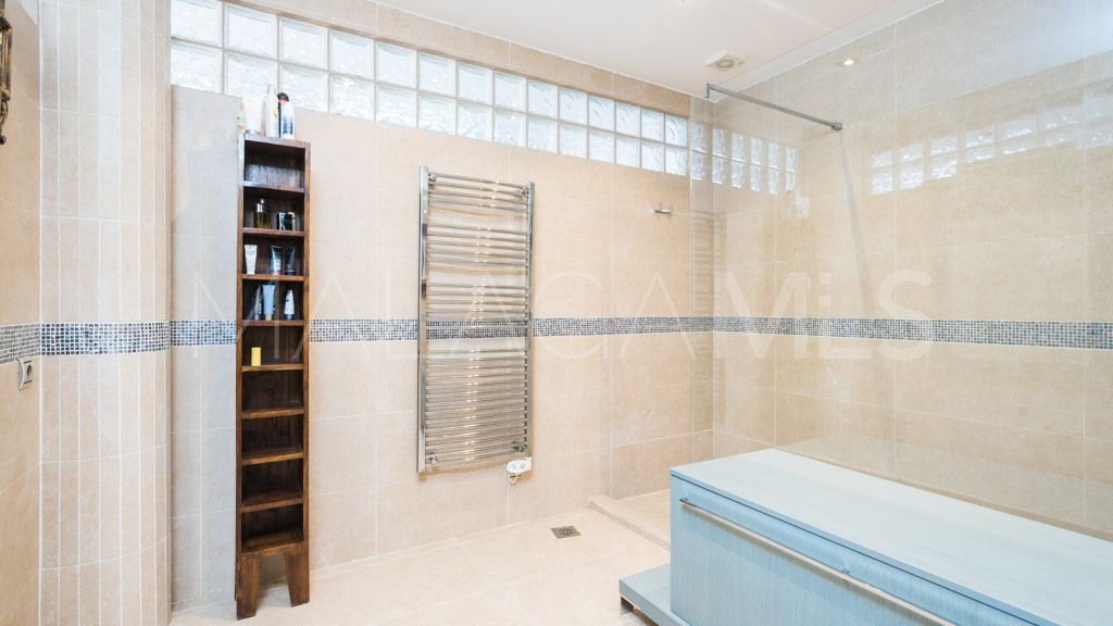 Villa for sale in San Pedro de Alcantara