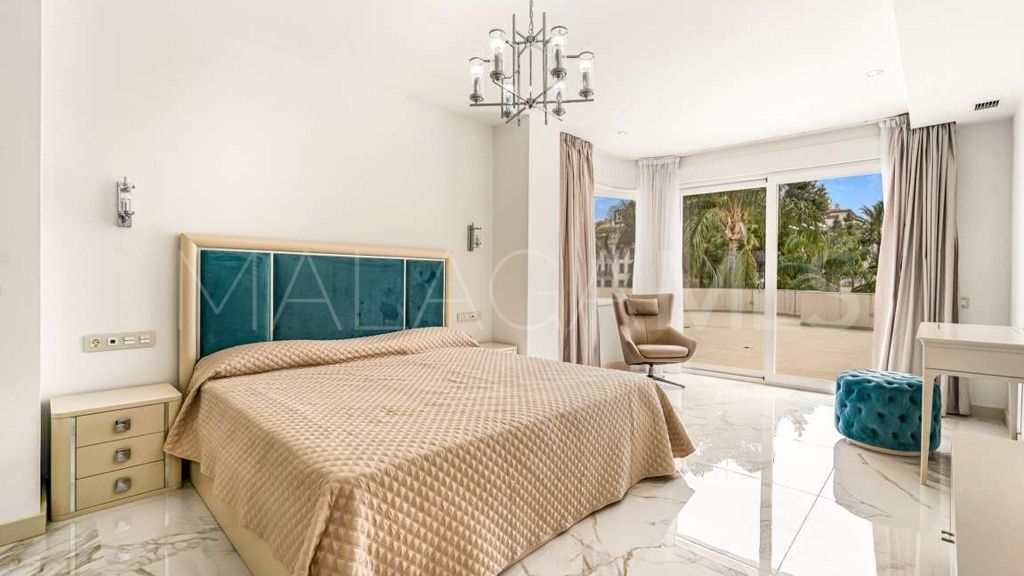 Wohnung for sale in Marbella - Puerto Banus