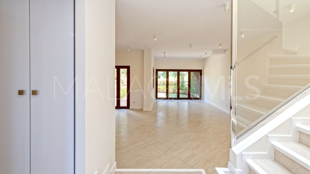 Chalet for sale in Guadalmina Alta