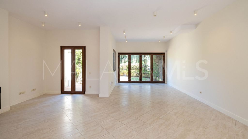 Chalet for sale in Guadalmina Alta