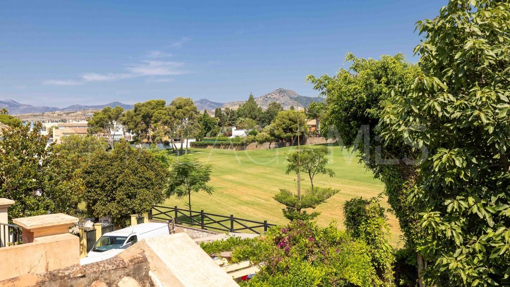 Chalet for sale in Guadalmina Alta