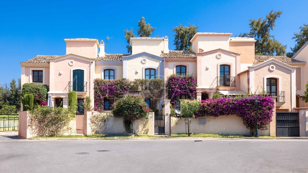 Chalet for sale in Guadalmina Alta