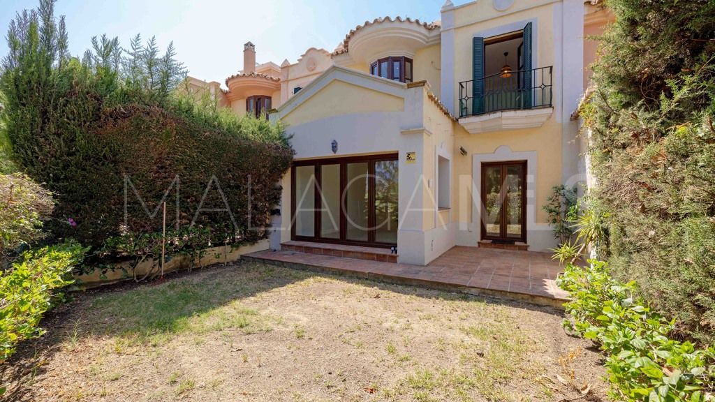 Chalet for sale in Guadalmina Alta