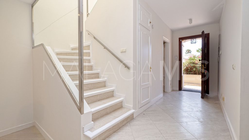 Chalet for sale in Guadalmina Alta