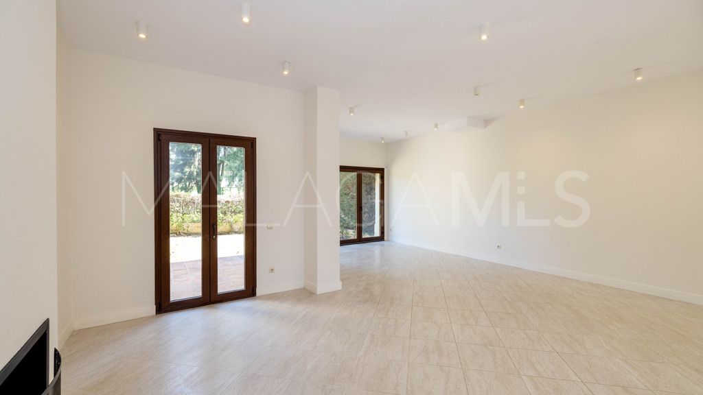 Chalet for sale in Guadalmina Alta
