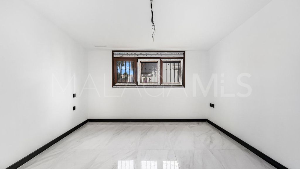 Wohnung for sale in Marbella - Puerto Banus