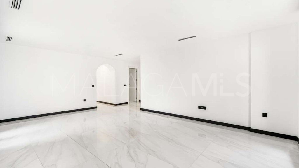 Wohnung for sale in Marbella - Puerto Banus