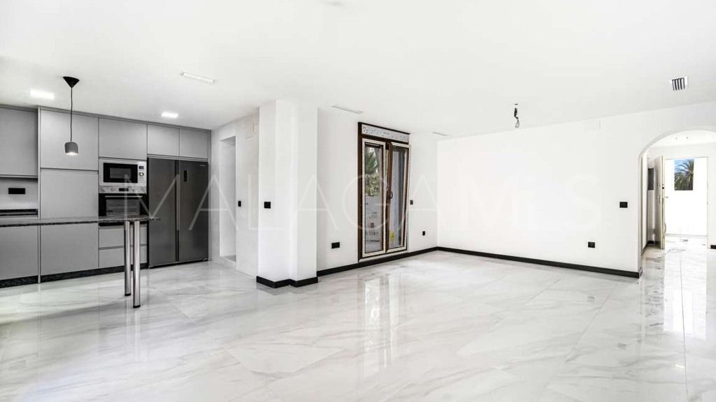 Wohnung for sale in Marbella - Puerto Banus