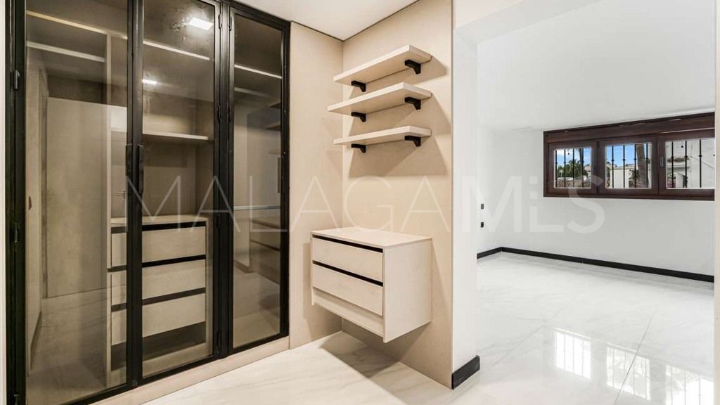 Wohnung for sale in Marbella - Puerto Banus