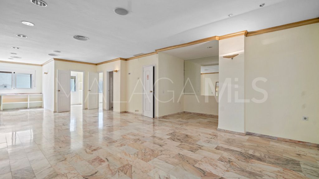 Commercial premises for sale in Marbella - Puerto Banus