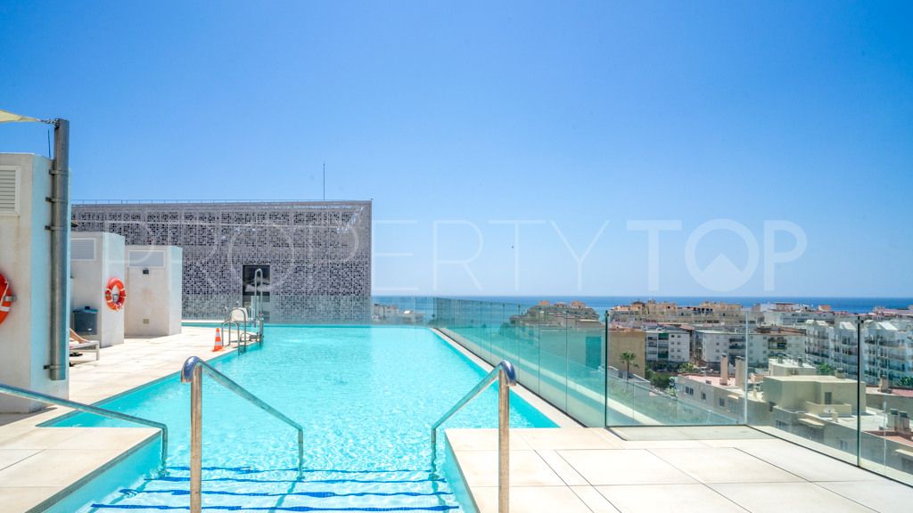 For sale 2 bedrooms penthouse in Estepona