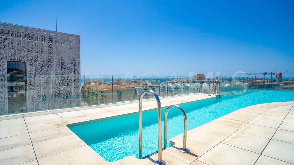 For sale 2 bedrooms penthouse in Estepona