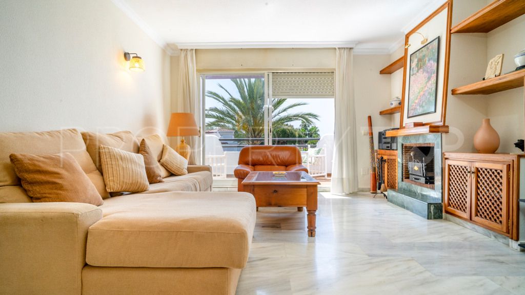 For sale 2 bedrooms penthouse in Costalita