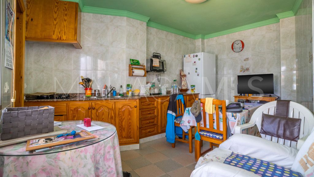 Chalet for sale in Estepona
