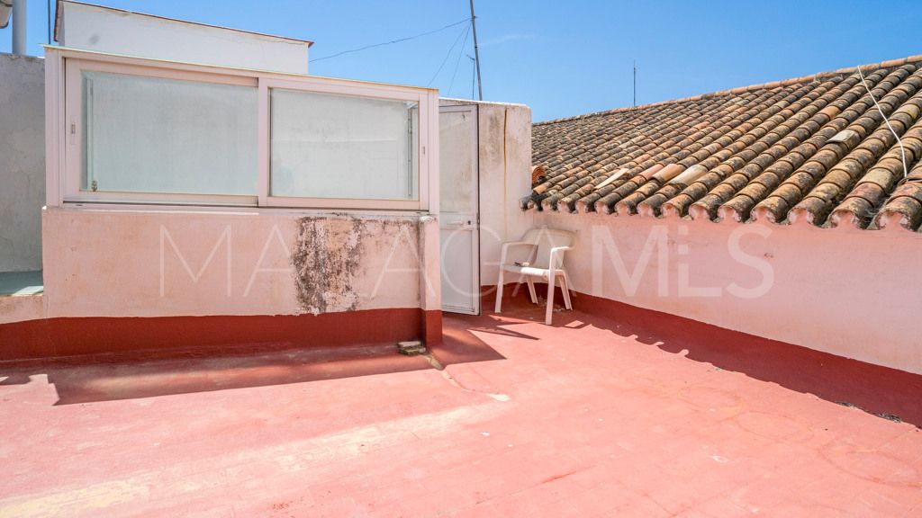Chalet for sale in Estepona