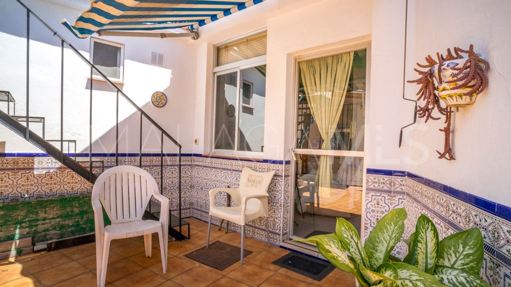 Chalet for sale in Estepona