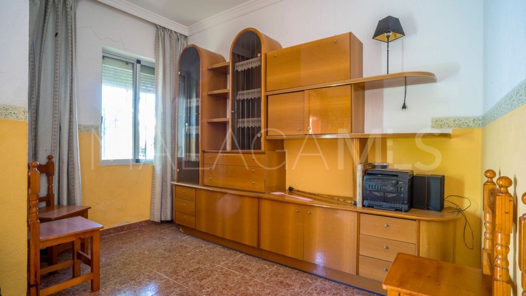 Chalet for sale in Estepona
