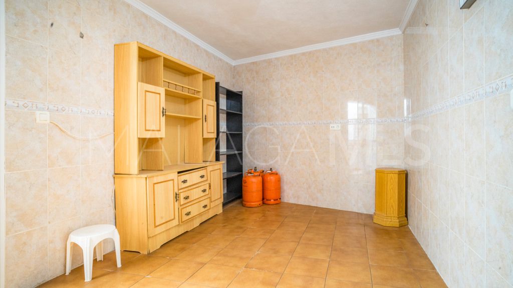 Chalet for sale in Estepona
