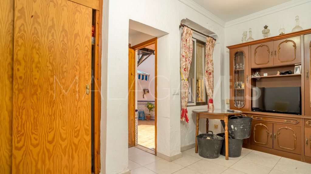 Chalet for sale in Estepona