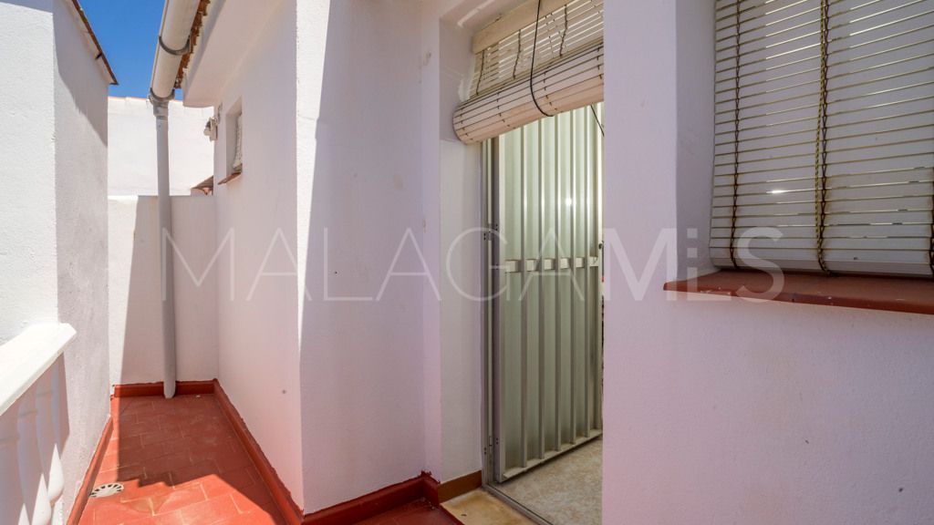 Chalet for sale in Estepona