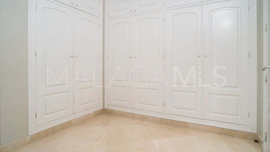 Chalet for sale in Benahavis