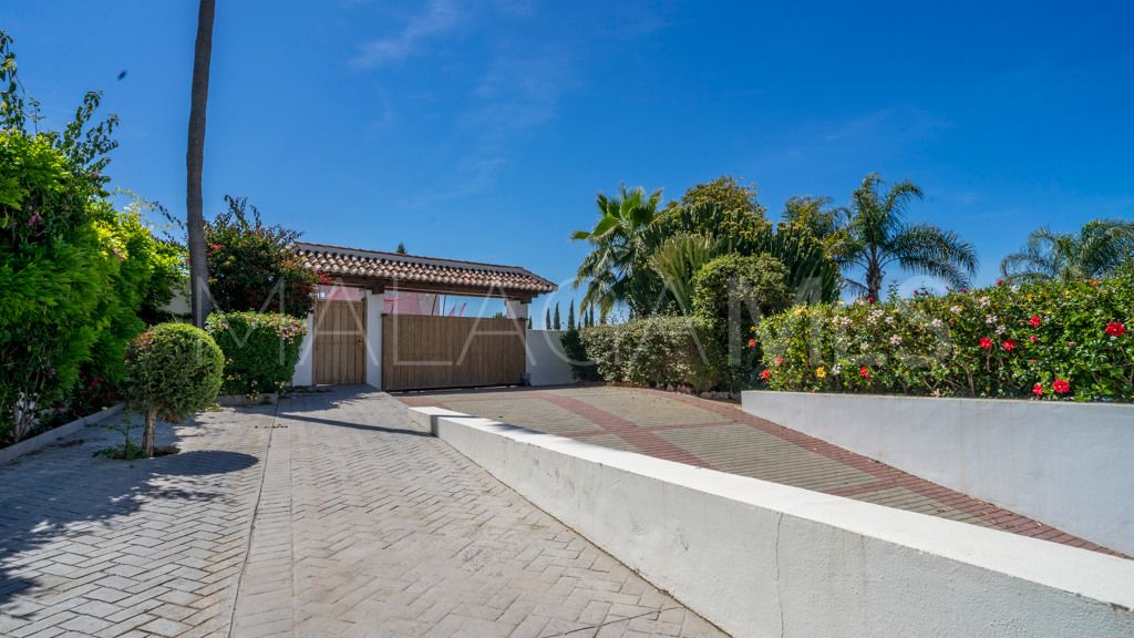 Chalet for sale in Benahavis